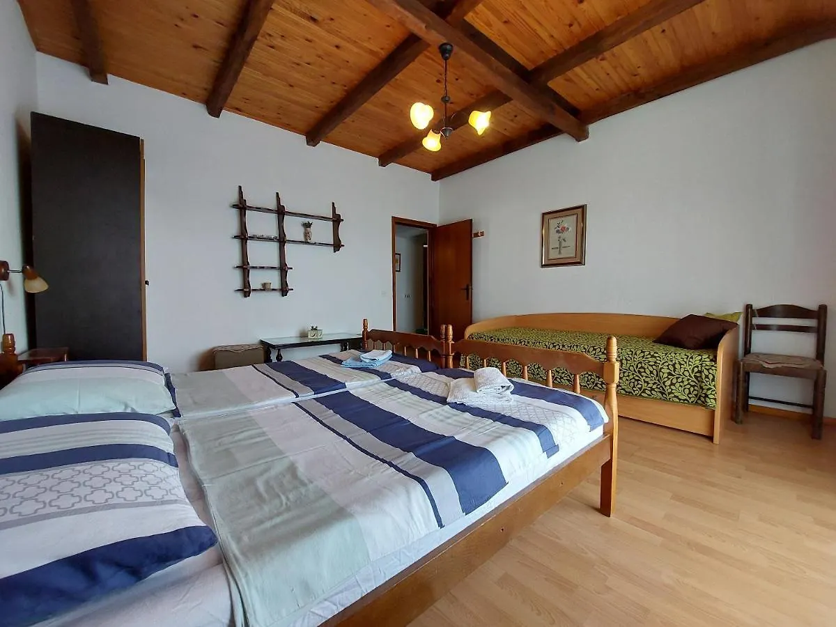 Apartments Vilim Pinezići 크로아티아